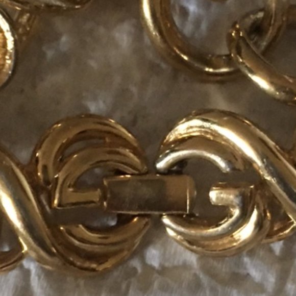 Givenchy Vintage Gold Tone Link Bracelet Stamped copyright - Picture 3 of 6